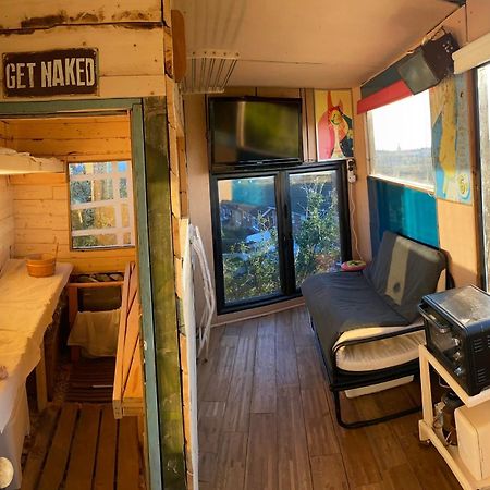 Little Brighton Beach Apartments - Also Separate Spa Cabin And Watersports Exterior photo